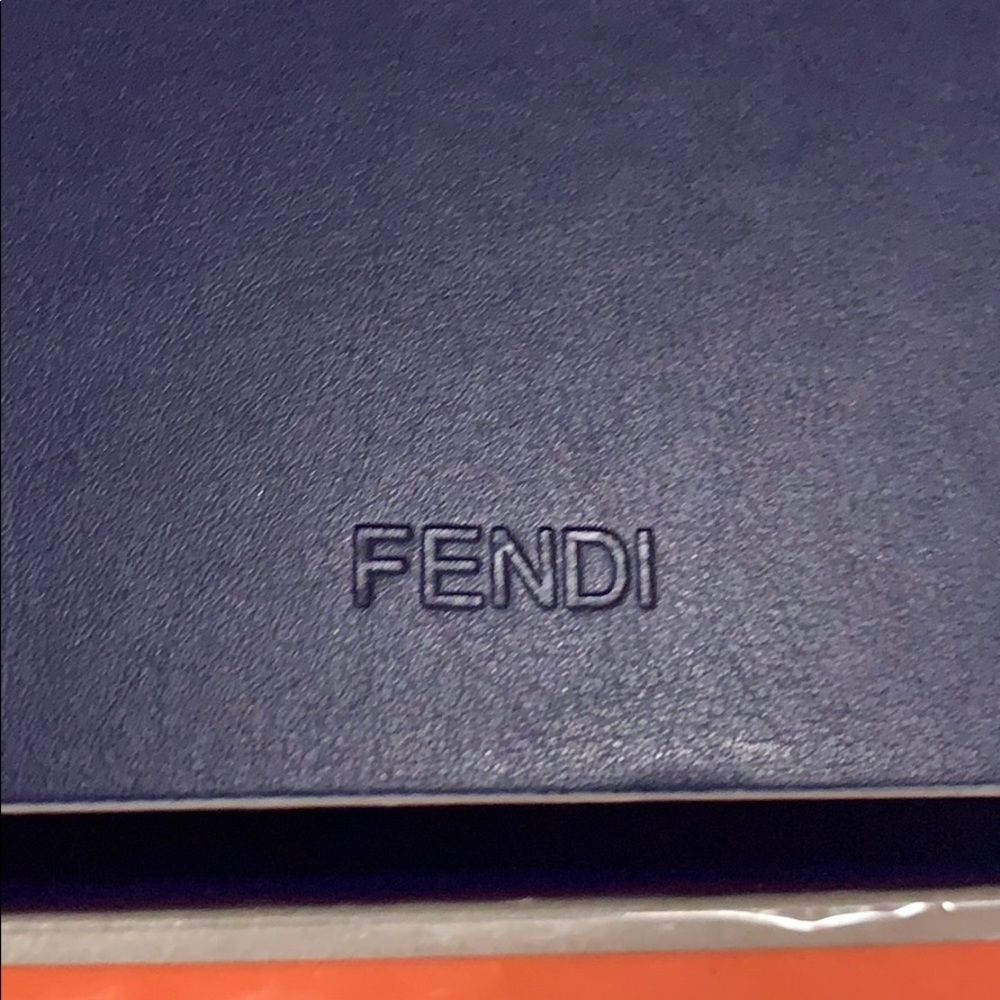 Fendi Butterfly Sunglasses - Picture 4 of 9